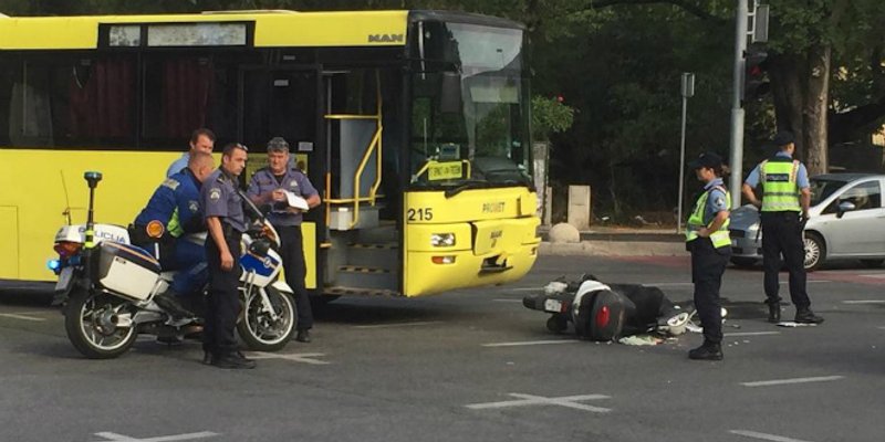 FOTOGALERIJA Sudar autobusa, auta i motora kod marjanskog tunela