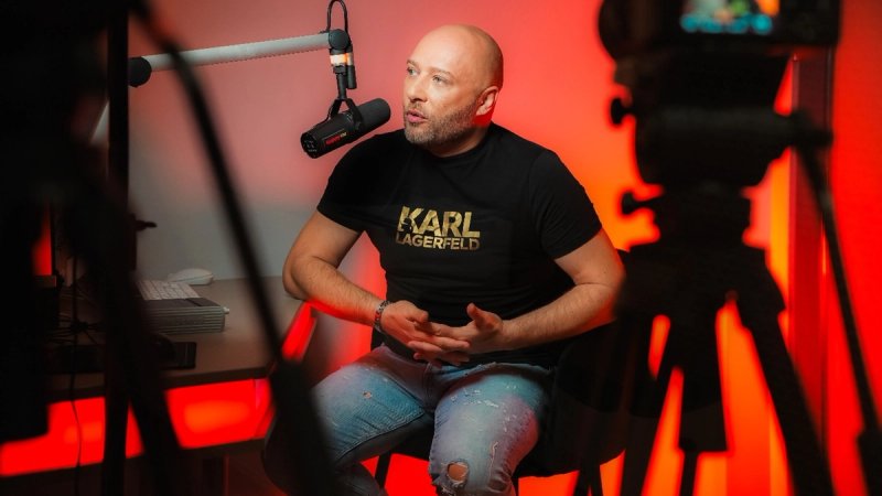 Mario Roth o odnosu s roditeljima, Jozinoviću i pitanjima za ženidbu: 'Prešao sam 500 km da bismo se vidjeli na 20 minuta'