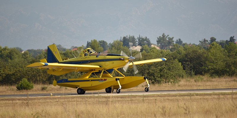Zračne snage gase požar kod Biograda