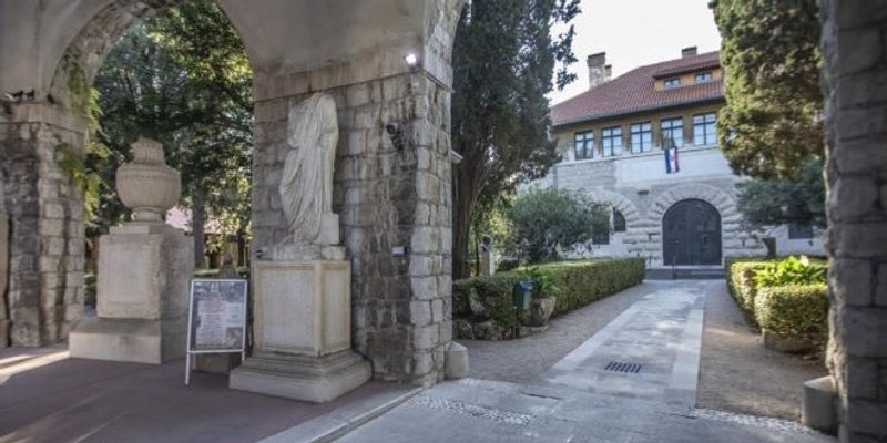 NOĆ MUZEJA Posebna regulacija prometa u Zrinsko-Frankopanskoj ulici