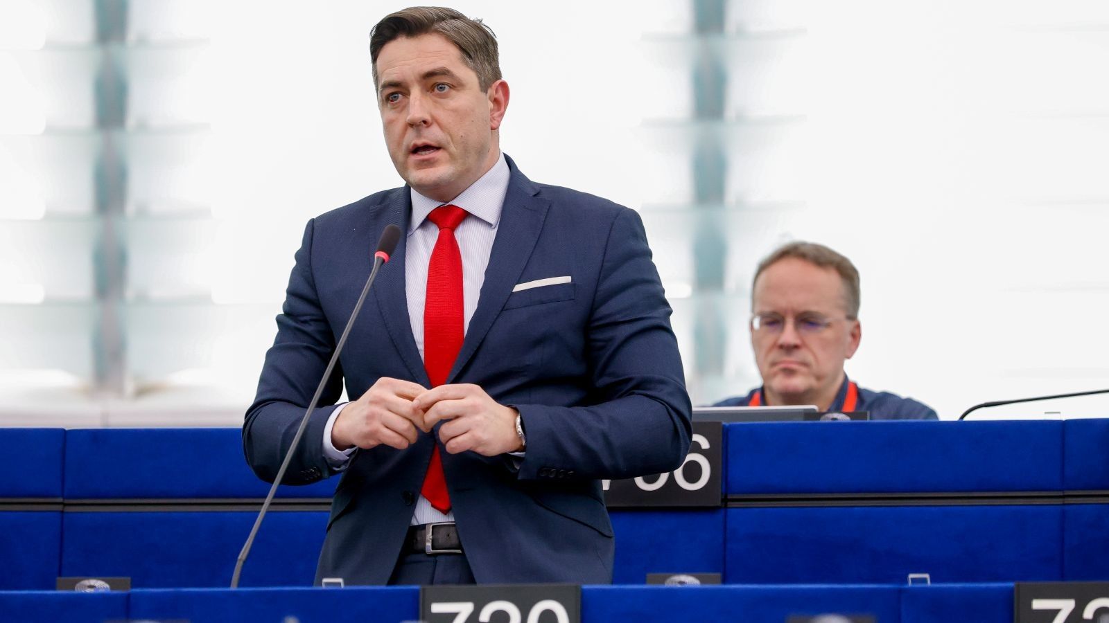 Kako nepovratno izgubiti povjerenje u institucije? Eurozastupnik dao primjere Omiša i Gospića