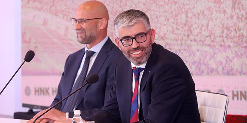 Nije točno da je Hajduk kontaktirao trenera koji se spominje u medijima!