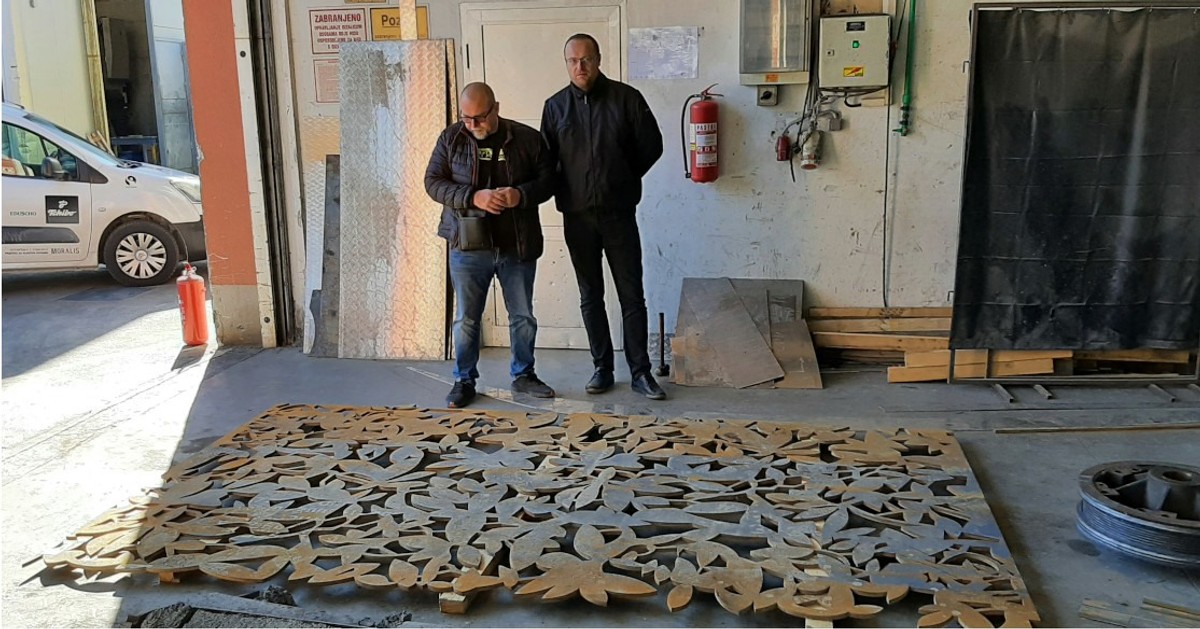 MARJAN DOBIVA NOVA VRATA 'Mijenjat će boju s vremenom, svaki list je drugačiji'