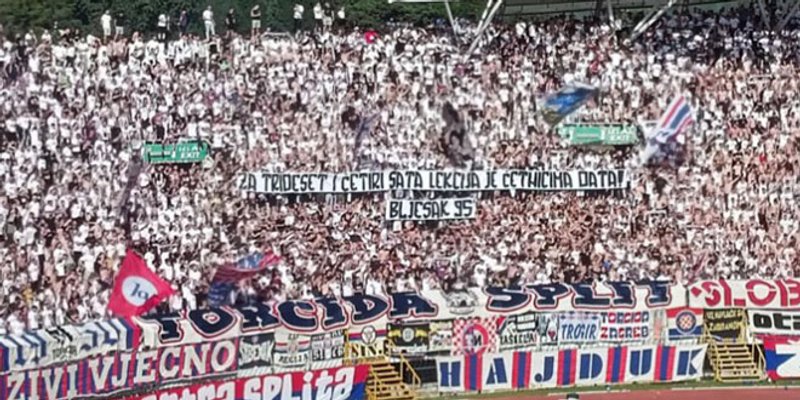 Torcida u prvom dijelu podigla poruku