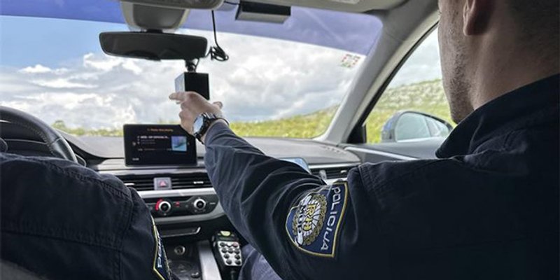VRGORAC Zatečen za volanom iako mu je već oduzeta vozačka dozvola