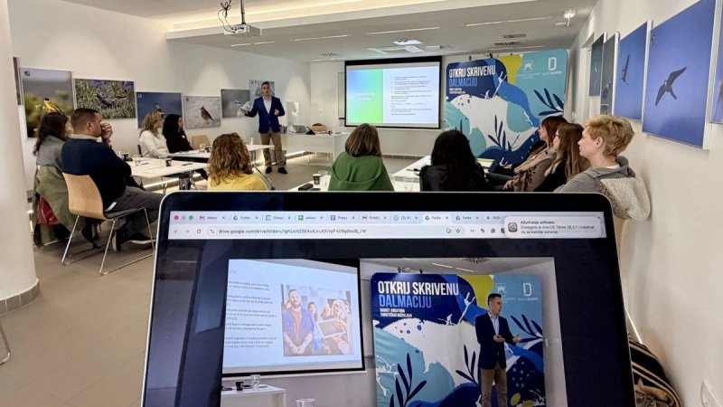 RADIONICA ZA TURISTIČKE DJELATNIKE 'Recimo ne nabrajanju podataka, pričajmo priče i anegdote iz svog kraja'