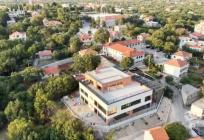 VIDEO Pogled iz zraka na novi vrtić u Dugopolju: Investicija od 2,2 milijuna eura je završena