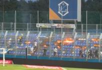 VIDEO: Torcida nakon utakmice zapalila sjedalice