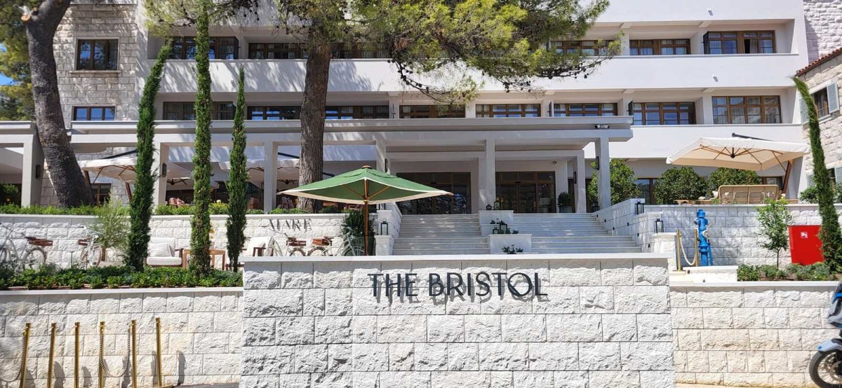 POSAO IZ SNOVA PRETVORIO SE U NOĆNU MORU: Došao sam na Brač raditi kao portir u hotelu s 5 zvjezdica, a završio sam na gradilištu