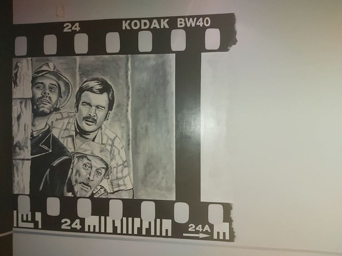 ZALJUBLJENI SERVANTES U kafiću mural u čast kultne scene iz Našeg malog mista