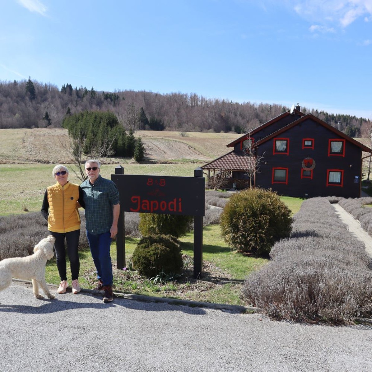 VRIJEME JE ZA UGRADNJU SOLARNIH PANELA 'Ljetos smo proizveli toliko struje da je HEP nama morao platiti'