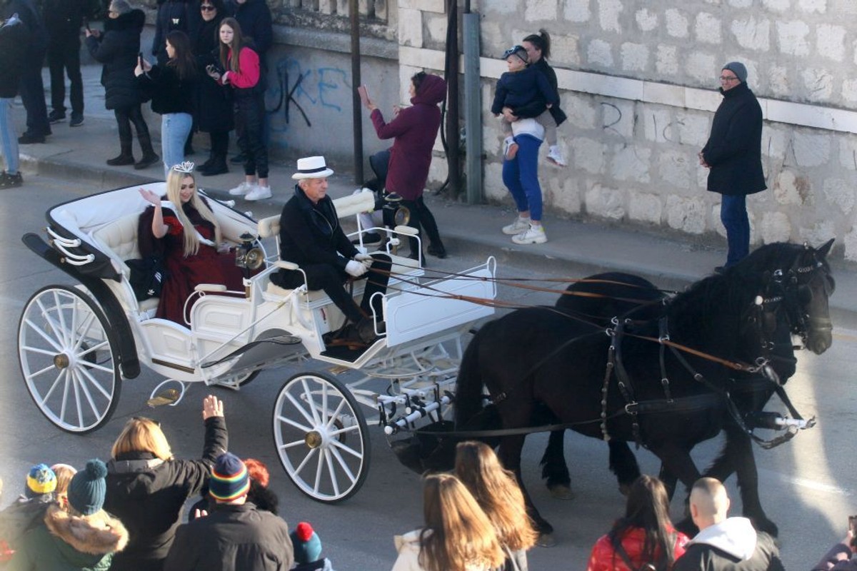 Karneval u Kaštelima | foto: Veljko Martinović