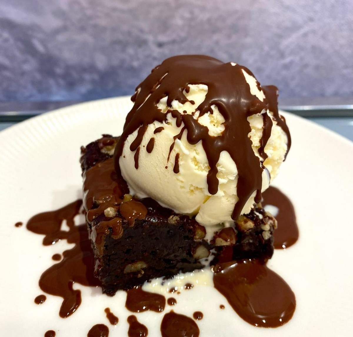 ČAROBNA JESEN I KREMASTI UŽITCI U HÄAGEN-DAZSU: 24 vrste najukusnijih kuglica, belgijski wafflei, caramel capuccino, molten lava cake 