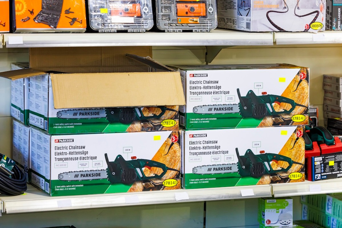 Kreće totalno ludilo u Kaštelima, poznati outlet šokirao niskim cijenama: Od danas imaju kućanske aparate, alat, bazene, jacuzzije...