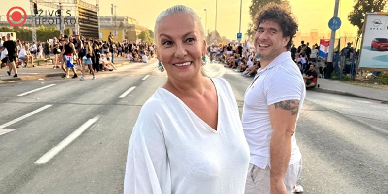 Na koncert stigla i nekadašnja voditeljica koju rijetko možemo vidjeti u javnosti