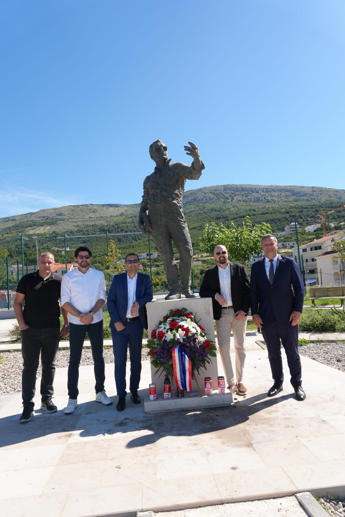 PORUKE IZ PODSTRANE 'Njihova žrtva trajno nas obvezuje da čuvamo istinu o stvaranju hrvatske države'
