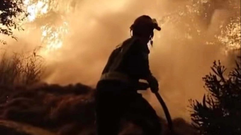 NOVI VIDEO: DVD Imotski pokazao pakao kroz koji su prošli vatrogasci kod Omiša