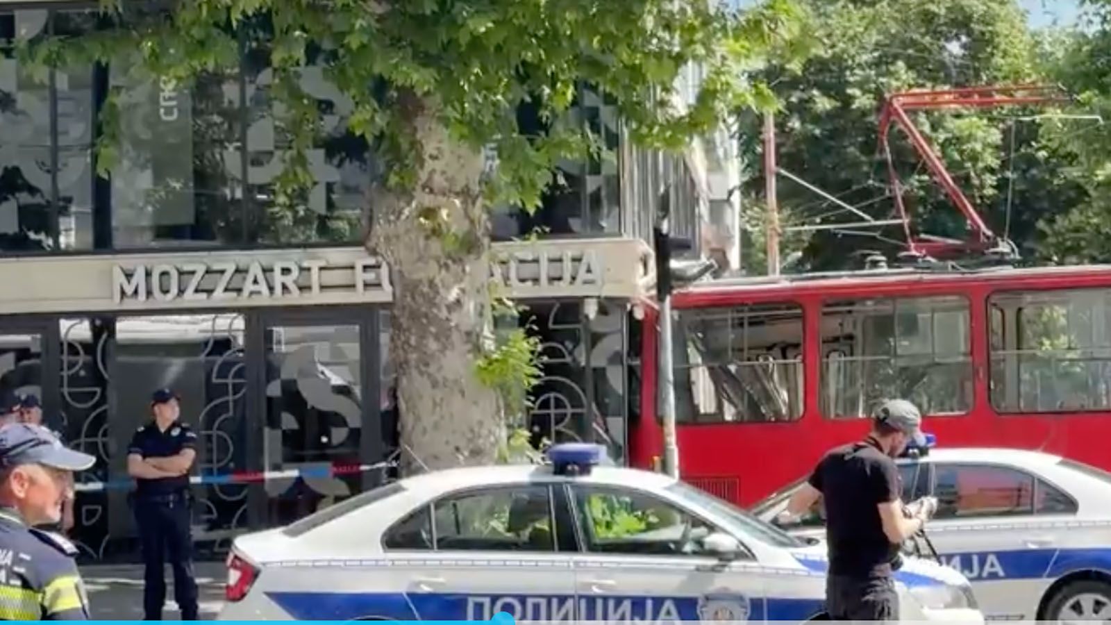 U Beogradu tramvaj iskočio iz tračnica i zabio se u zgradu, ima ozlijeđenih