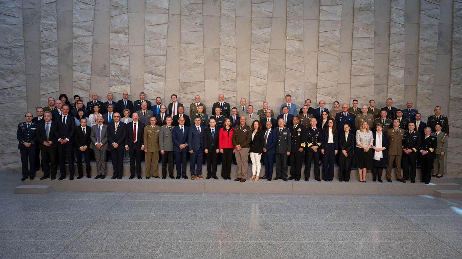Čelni ljudi NATO-a održali važan sastanak s partnerima: Evo koja je žena predstavljala Hrvatsku