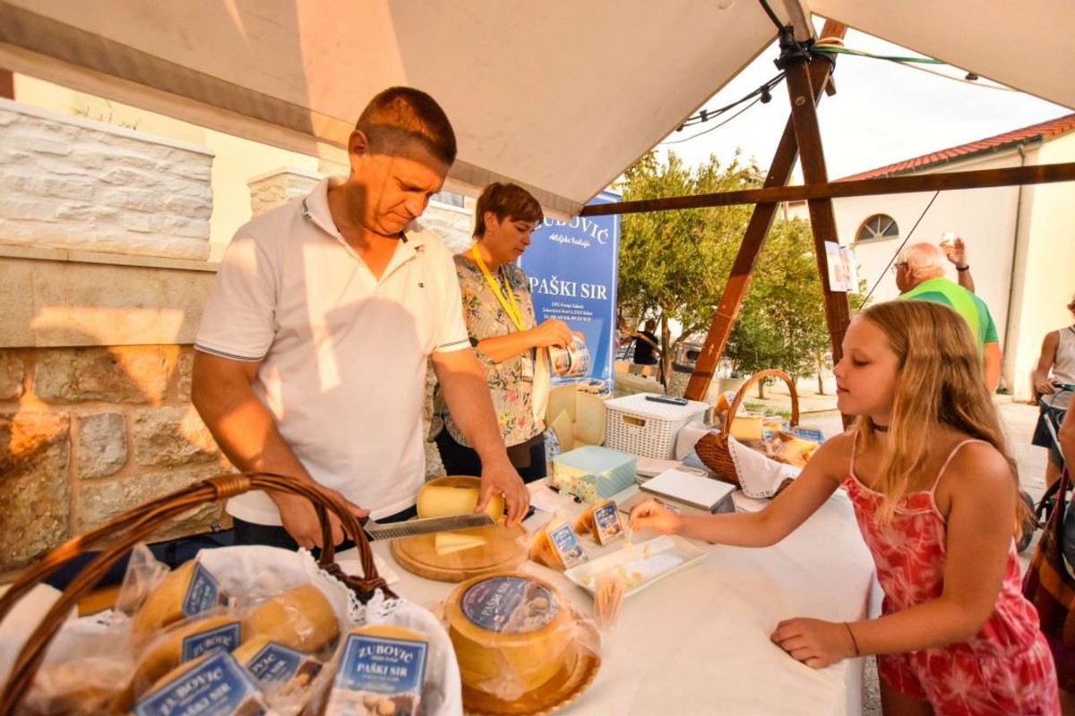 Fešta od sira | foto: TZ Kolan
