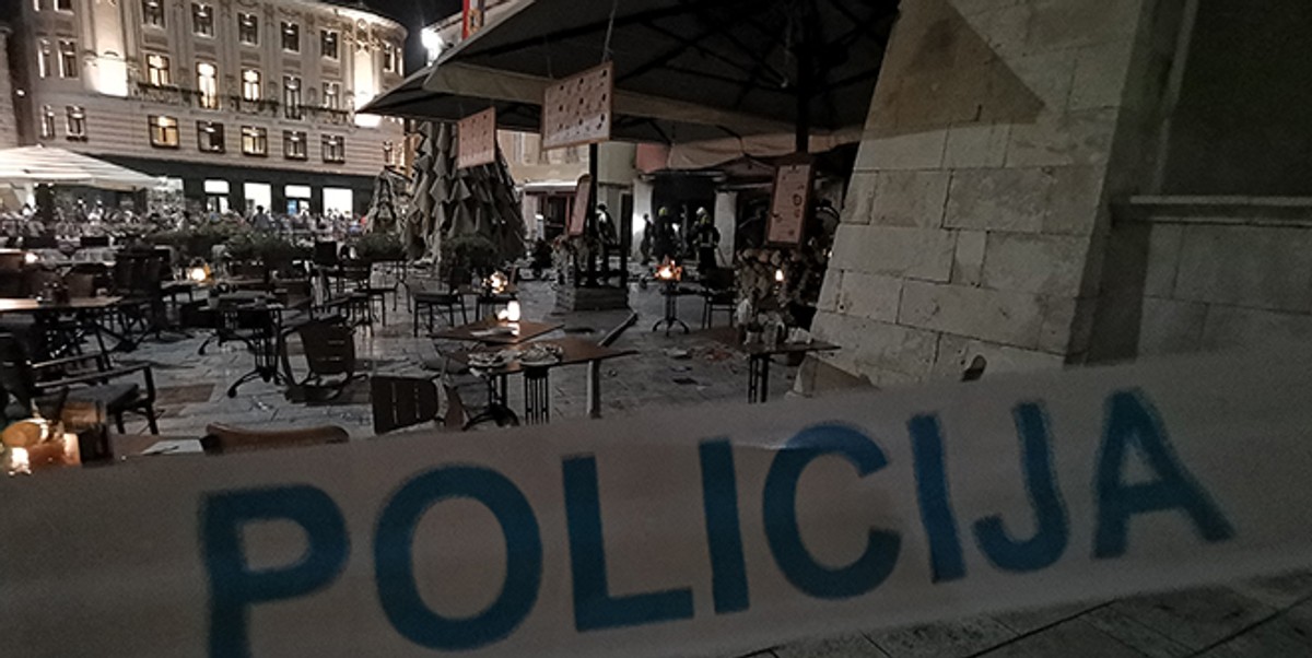 POŽAR U CENTRU SPLITA: Gori u restoranu na Pjaci!