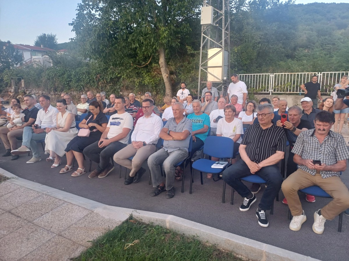 U Dicmu predstavljena knjiga 'Balada o Reri ekspres' autora Stipe Krce