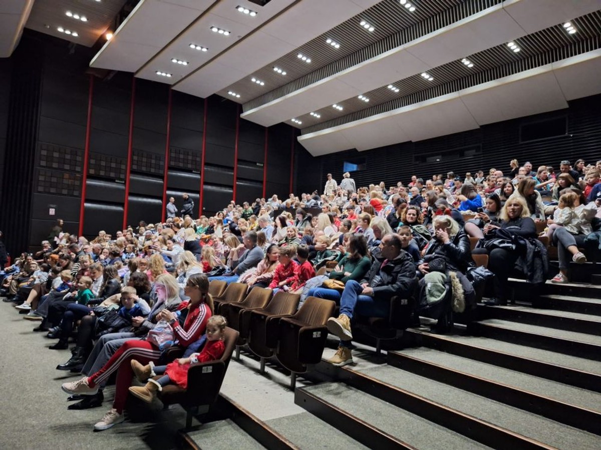 VIDEO Teatar uz more za kraj godine u Split doveo čak 17 izvedbi najpopularnijih dječjih predstava i mjuzikala