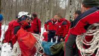 FOTOGALERIJA: HGSS Gospić sedam i pol sati spašavao strance koji su se izgubili u šumi