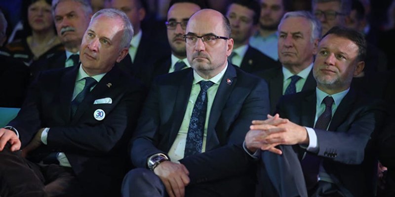 Milijan Brkić komentirao spaljivanje gej para s djetetom, a dotaknuo se i petokrake iz Rijeke