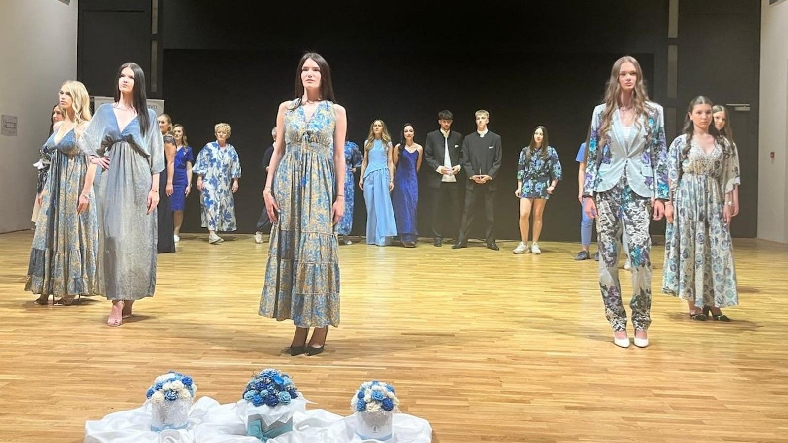 FOTO Pogledajte kako je protekla 'Trogirska štorija o plavon koluri', jedinstvena modna revija