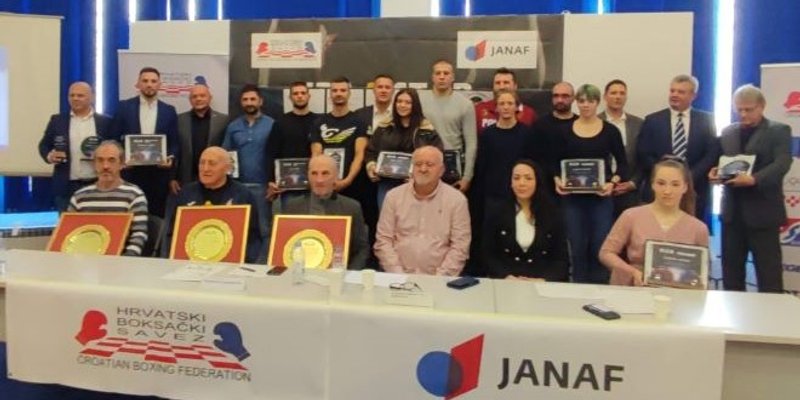 BOKS Pero Veočić proglašen trenerom godine