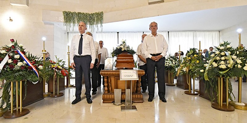 POSLJEDNJI ISPRAĆAJ SPLITSKOG ARHITEKTA: 'Vjeko, veliki čovječe, veliki meštre, veliko ti hvala'