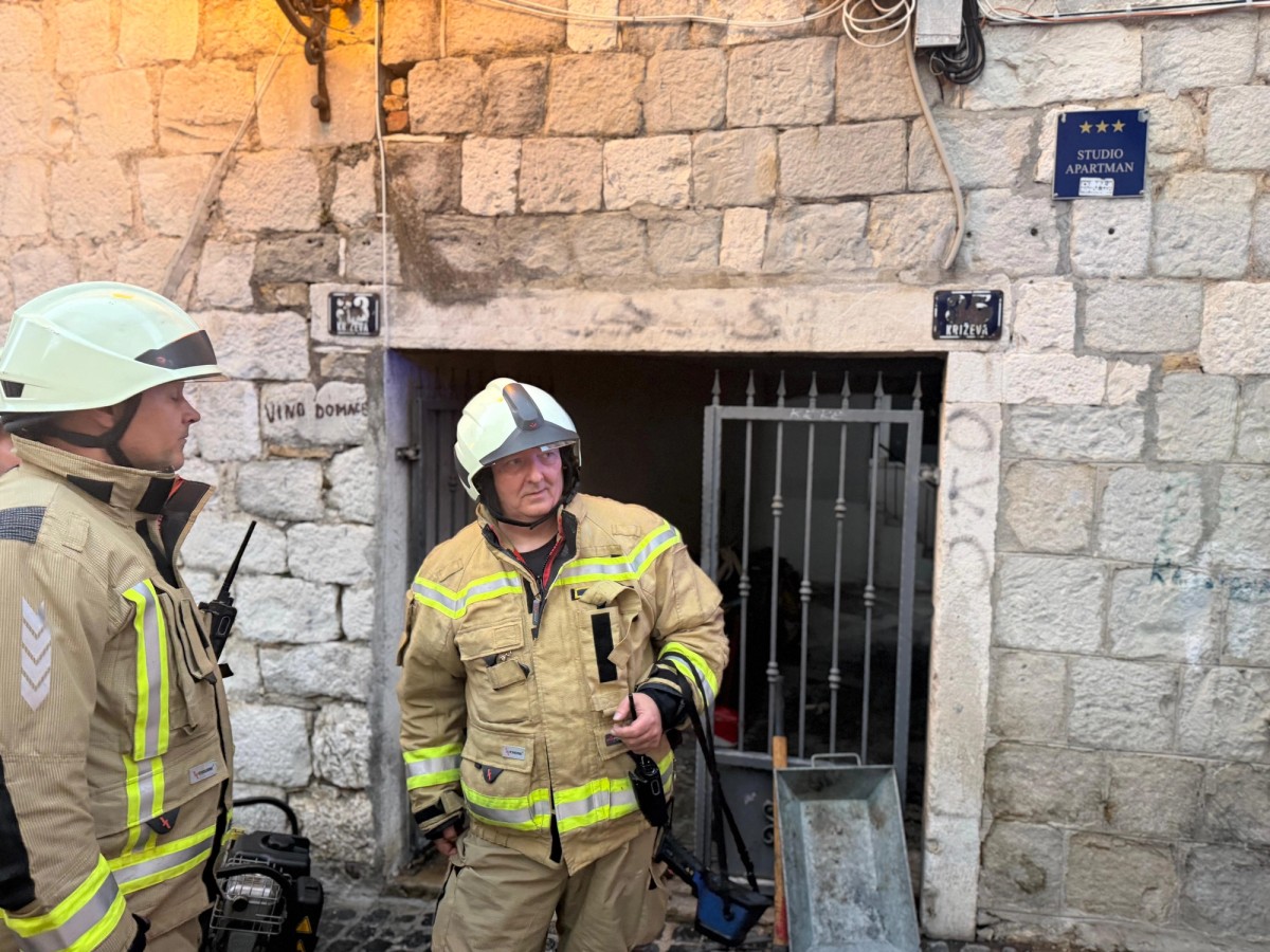 FOTO/VIDEO Planuo stan u starom dijelu Splita