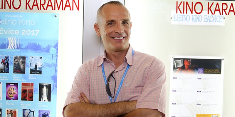 NAJOBRAZOVANIJI HRVAT PJEVA NA PROKURATIVAMA Nikša Sviličić: Što si formalno obrazovaniji, sve više uviđaš koliko ne znaš