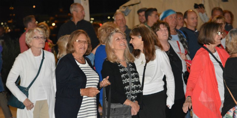 SINOĆ NA RIVI Bura nije omela koncert Šetača