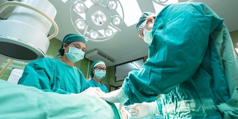 Muškarac preminuo nakon operacije hemoroida