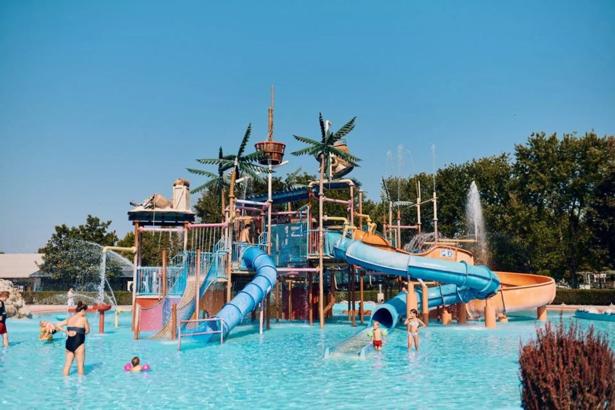 Kad poklon vodi preko granice: SuperCard i StarCard sada vrijede i u Sloveniji!