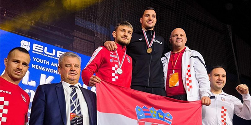 BOKS Marko Milun zlatni, a Petar Krešimir Knežević srebrni na Prvenstvu Balkana u Loznici 