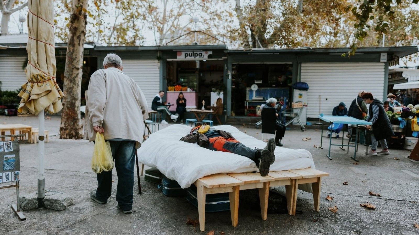 Pogrebna povorka bez pokojnika i cirkus na splitskim ulicama