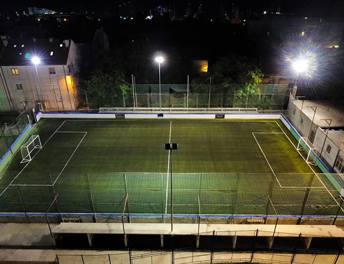 FOTO: Klub iz Kaštel Gomilice zahvalio Mariju Pašaliću na ulaganju u infrastrukturu 