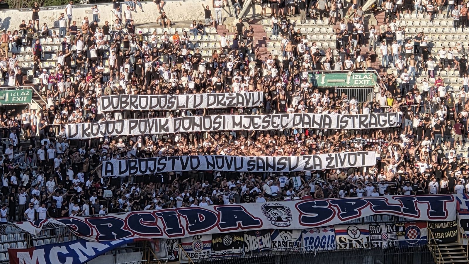 Torcida istaknula poruku