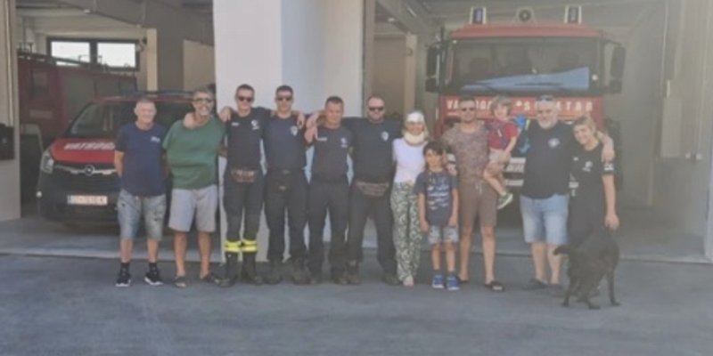 PONOS HRVATSKE Brački vatrogasci brinuli o dječacima čiji su roditelji ozlijeđeni u stravičnoj nesreći prošlog ljeta