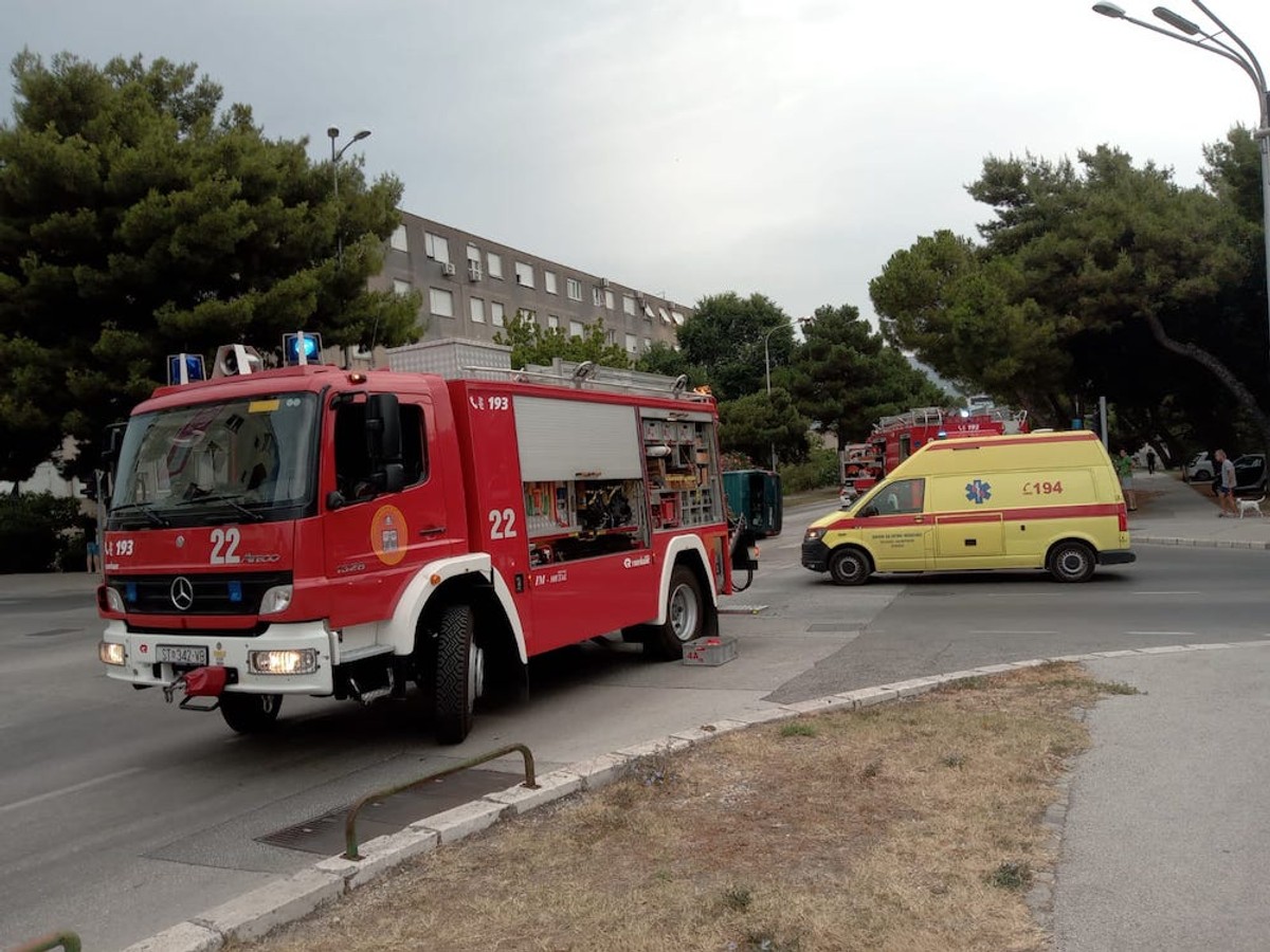 TEŠKA NESREĆA U SPLITU Jedna osoba poginula u sudaru dva kombija