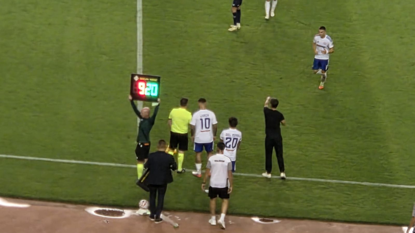Veliki aplauz Šegi, ovacije Livaji