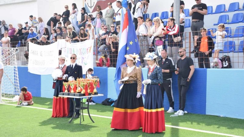 Čak 50 momčadi iz četiri zemlje sudjeluje na nogometnom turniru za djecu u Orebiću