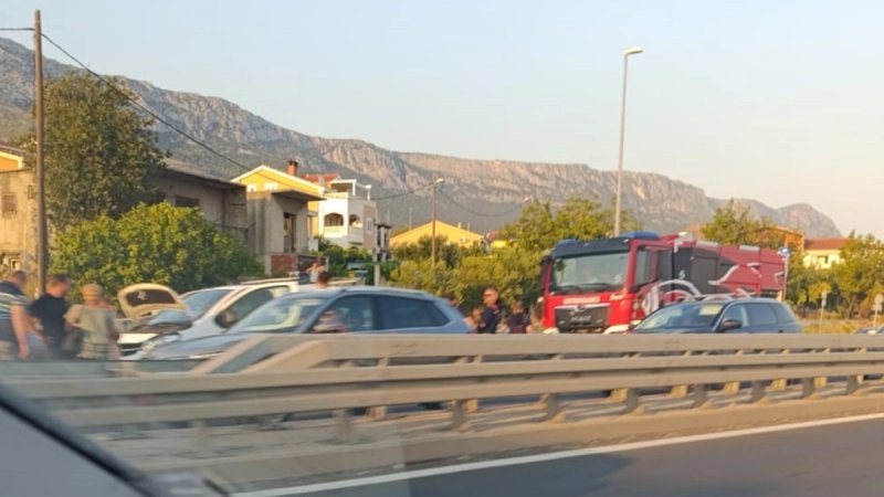 PROMETNA U KAŠTELIMA Jedna osoba ozlijeđena