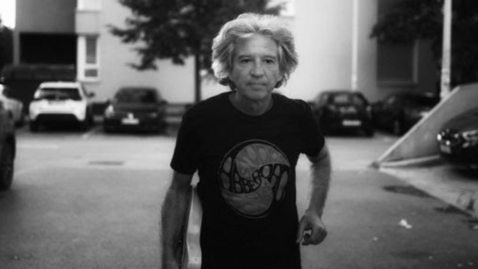 Preminuo je Deni Kožić, zagrebački gitarist i kantautor