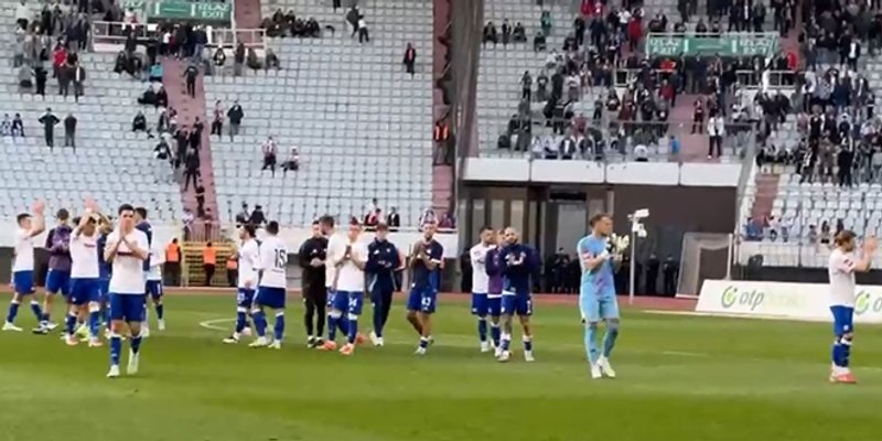 VIDEO: Pogledajte kako je Torcida ispratila igrače Hajduka nakon pobjede
