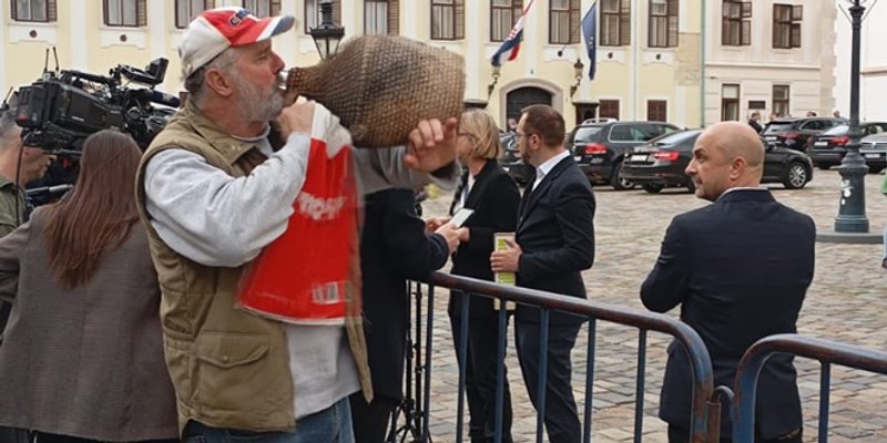 VIDEO Enio Meštrović Ričard predao dvije liste