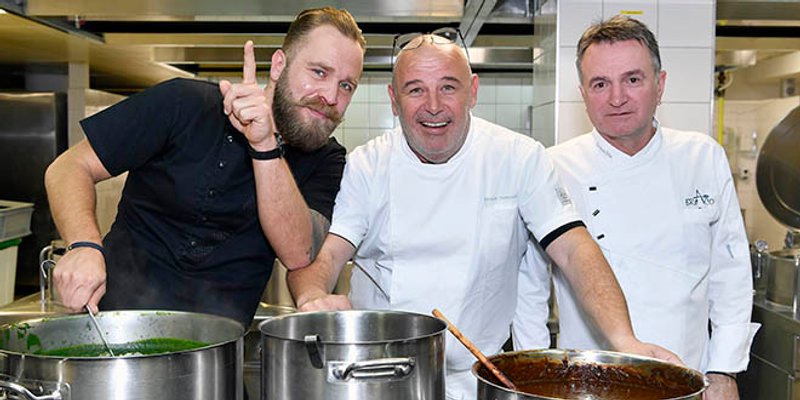 SPLITSKI CHEFOVI USPJELI Kuhajući prikupili 100 tisuća kuna za potresom pogođene građane